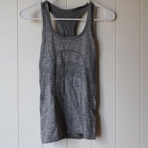 Lululemon Swiftly Tech Tank Size 4 Grey Performance Running Top